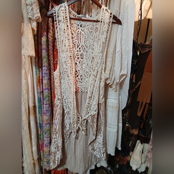 Origami Duster - Picture 1 of 2